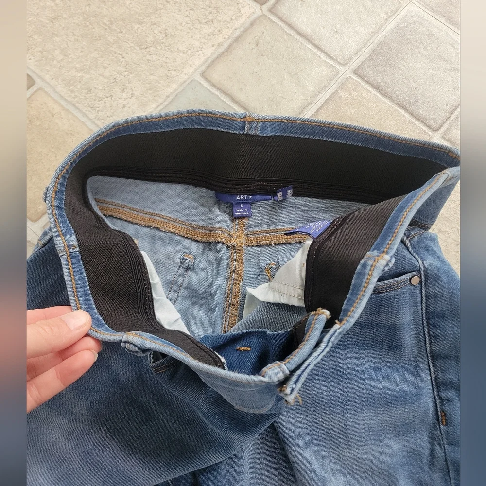 Apt 9 Tummy Control Bermuda Jean Shorts Size 6 - Picture 4 of 5